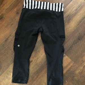 Black Lululemon crops